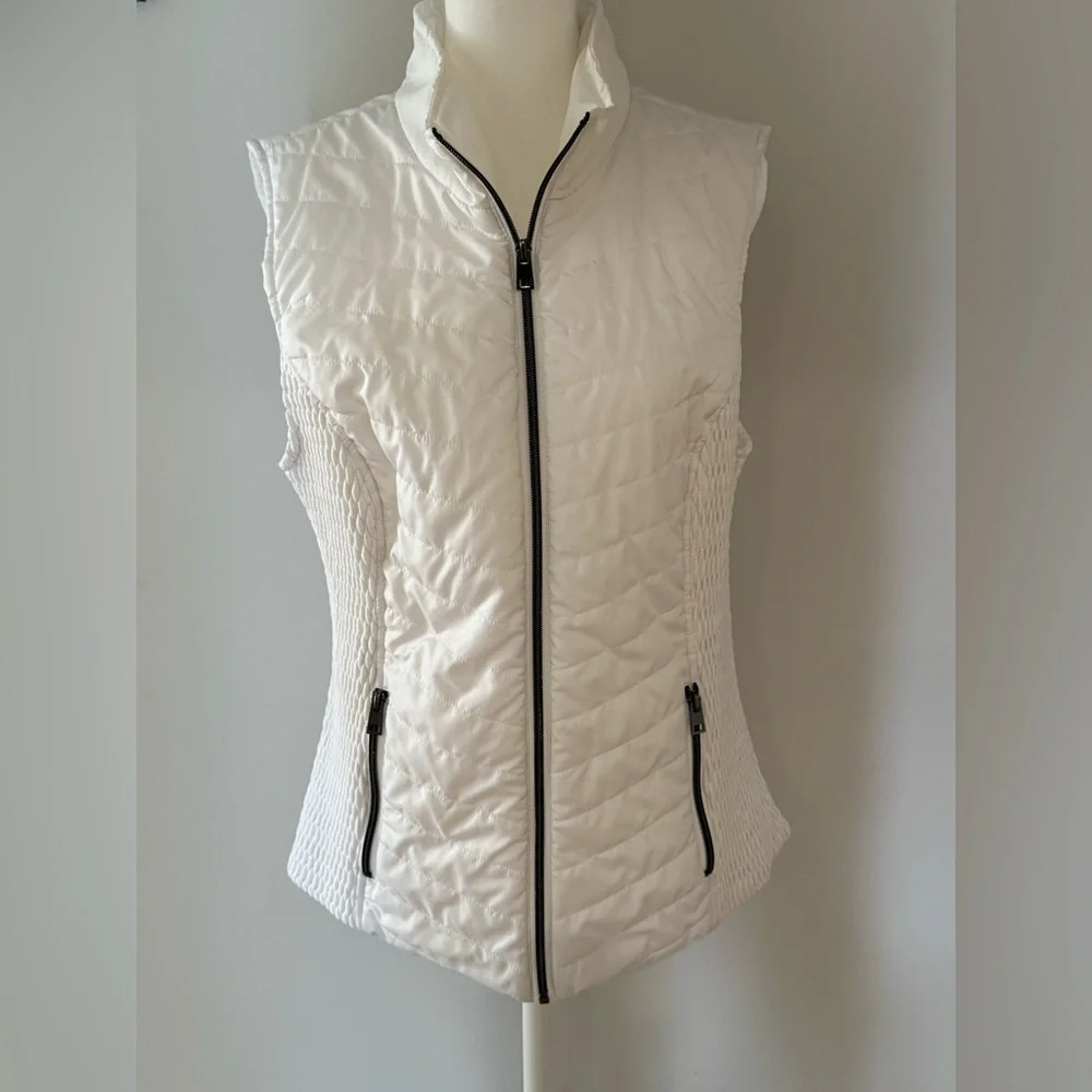 2/$40 🌸 Christopher & Banks White Quilted Vest size large - Picture 1 of 3